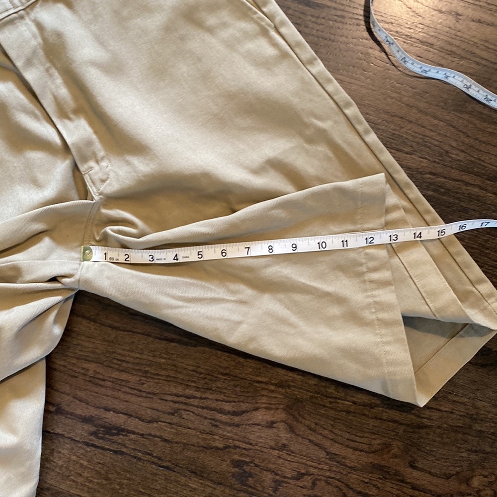 Dickies Khaki Shorts 34 VGUC - Picture 4 of 7